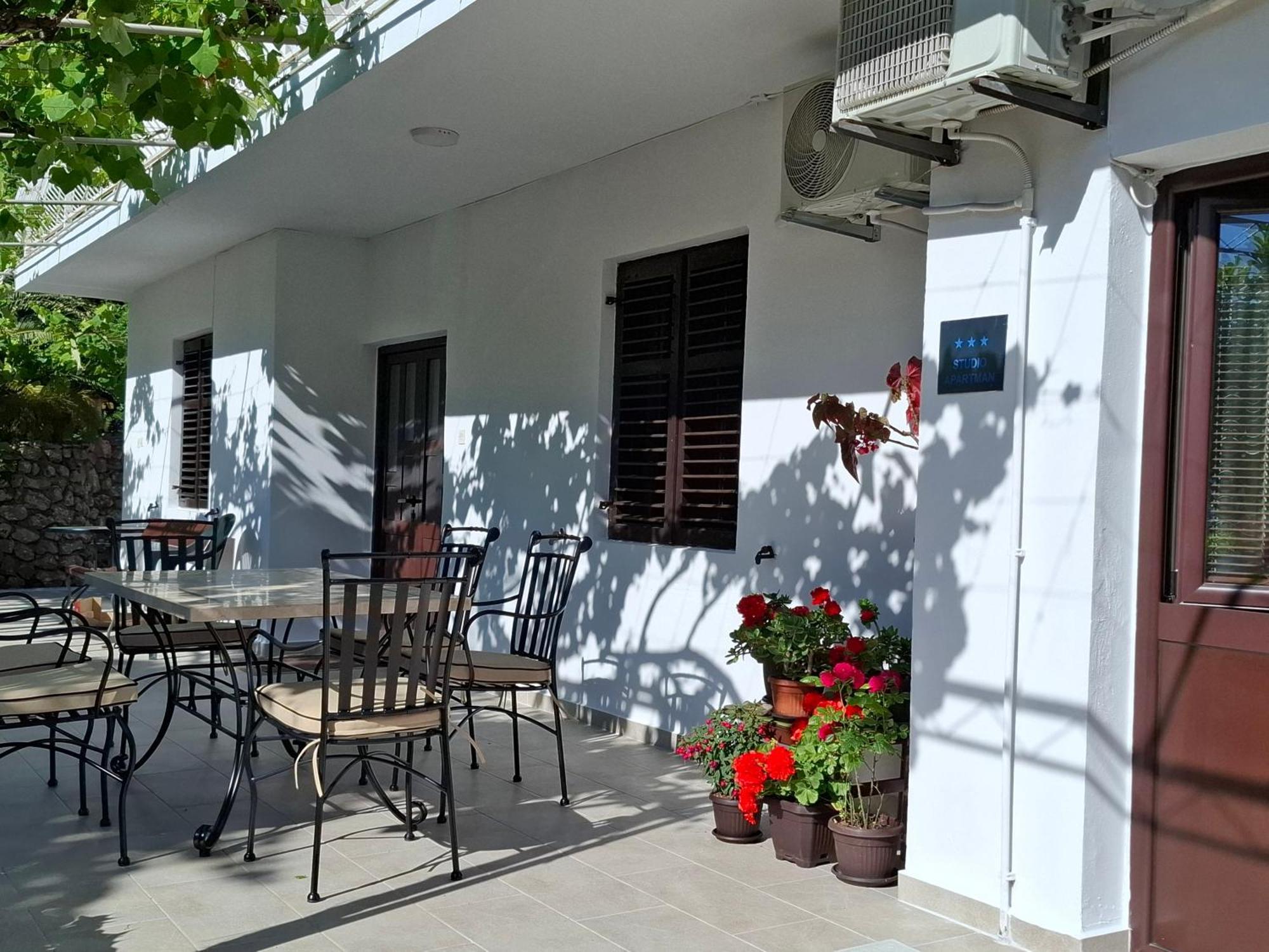Apartment Cizek Cattaro Esterno foto